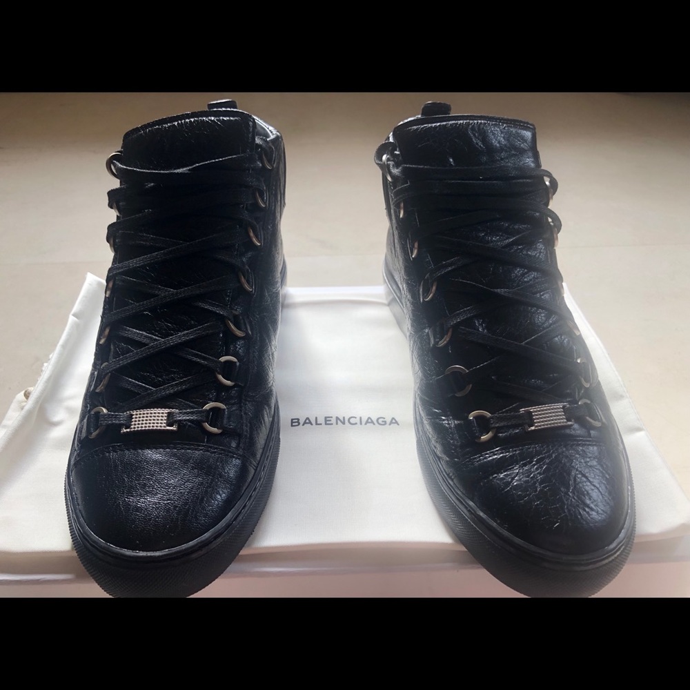 Balenciaga Arena Mid-Top Men’s Sneakers; Black